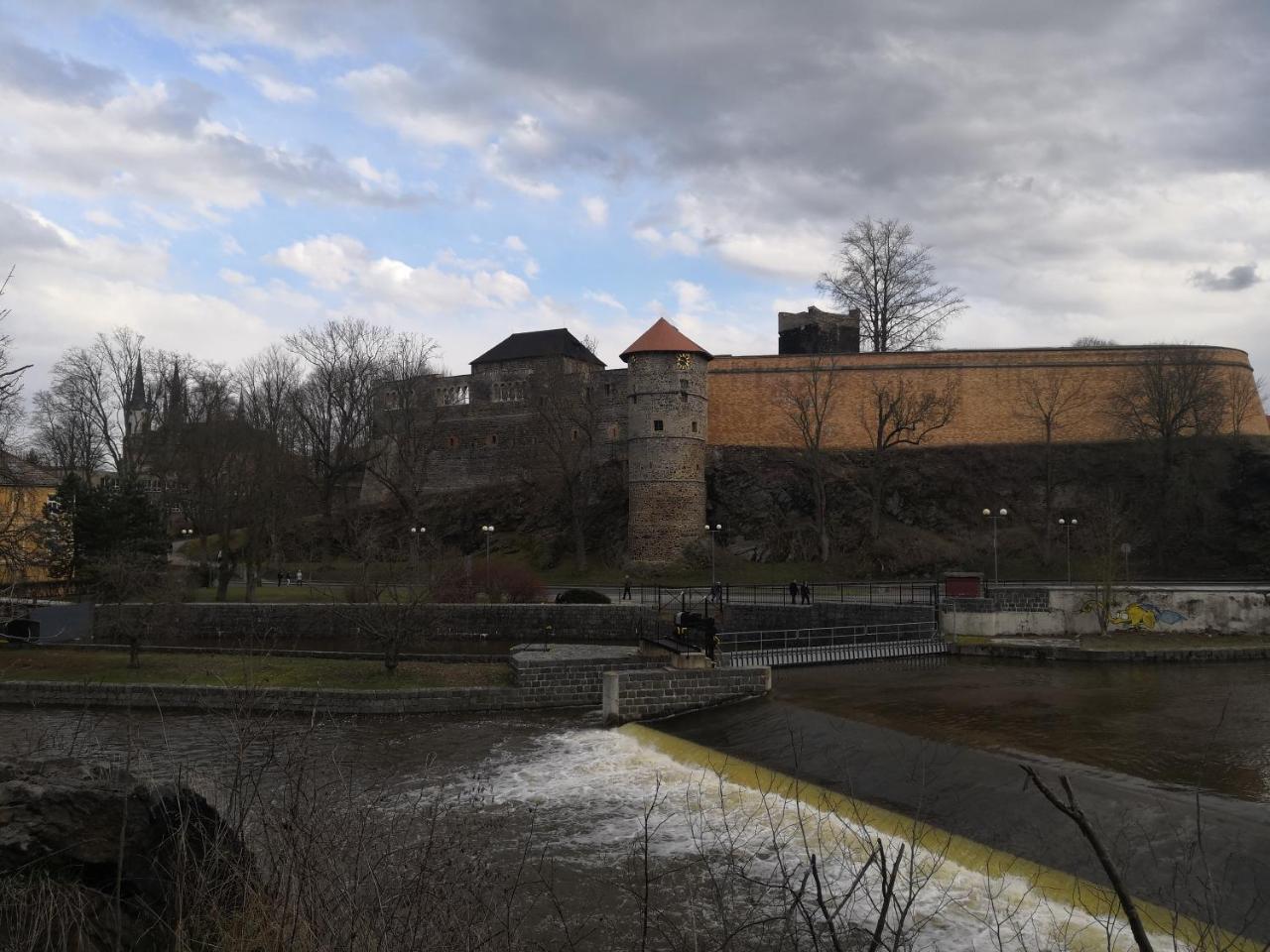 Penzion Cafe Na Svahu Cheb Kültér fotó