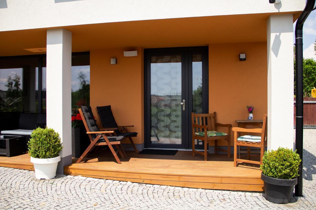 Penzion Cafe Na Svahu Cheb Kültér fotó