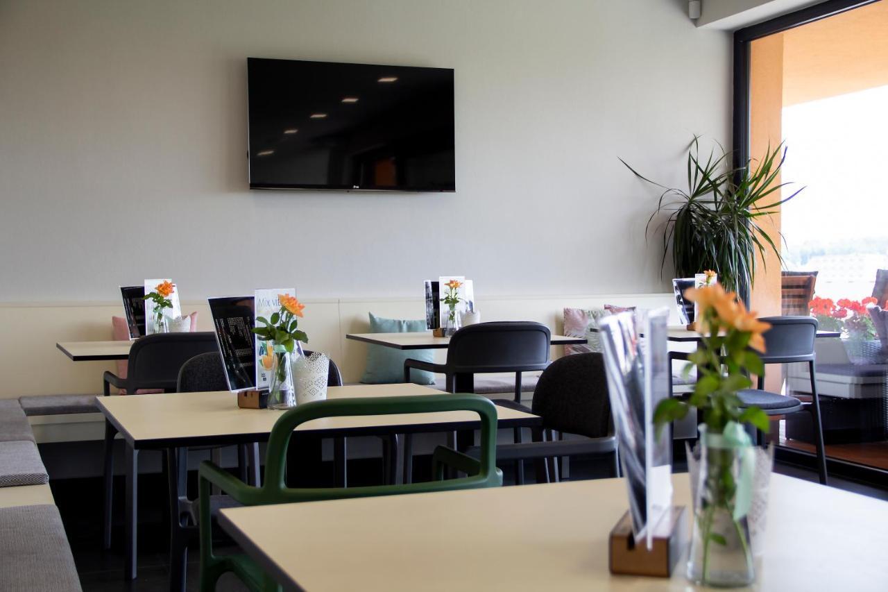 Penzion Cafe Na Svahu Cheb Kültér fotó
